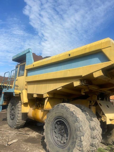 Карьерный самосвал БелАЗ-7540
