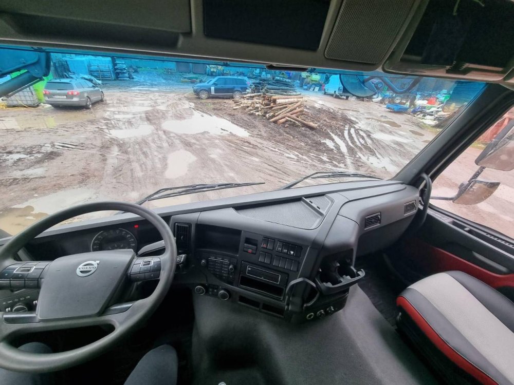 Самоскид VOLVO FMX420 (6×4) Євро-5 — фото 9